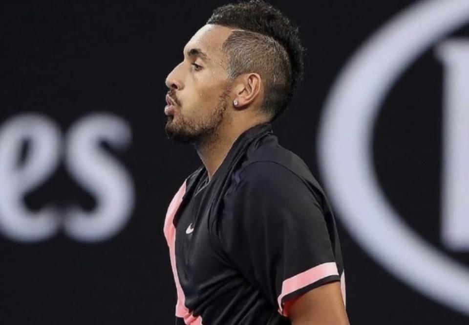 法国网球队血洗西班牙网球队,克耶高斯制霸全场 法国网球队血洗西班牙网球队,克耶高斯制霸全场