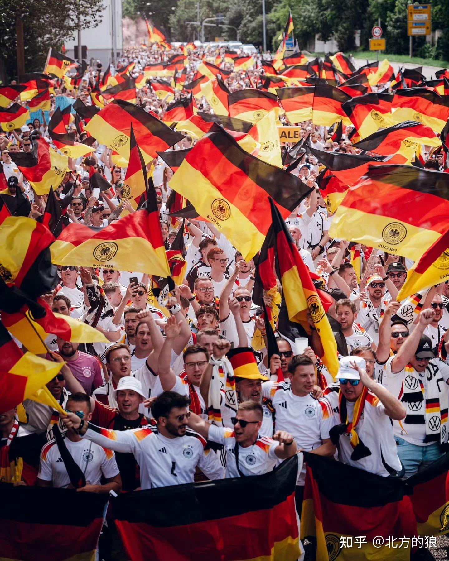 欧洲杯赛事精彩瞬间盘点,年度回顾震撼登场的简单介绍 欧洲杯赛事精彩瞬间盘点,年度回顾震撼登场的简单介绍