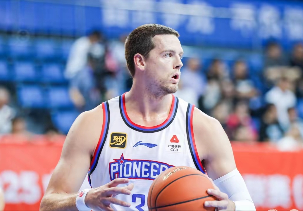 印尼队轻取法国队，辛杜状态火热