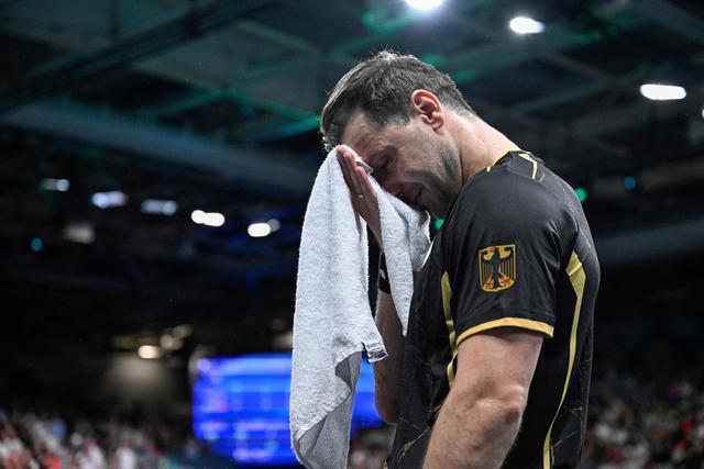 英格兰队轻取德国队,波尔惊艳四座 英格兰队轻取德国队,波尔惊艳四座