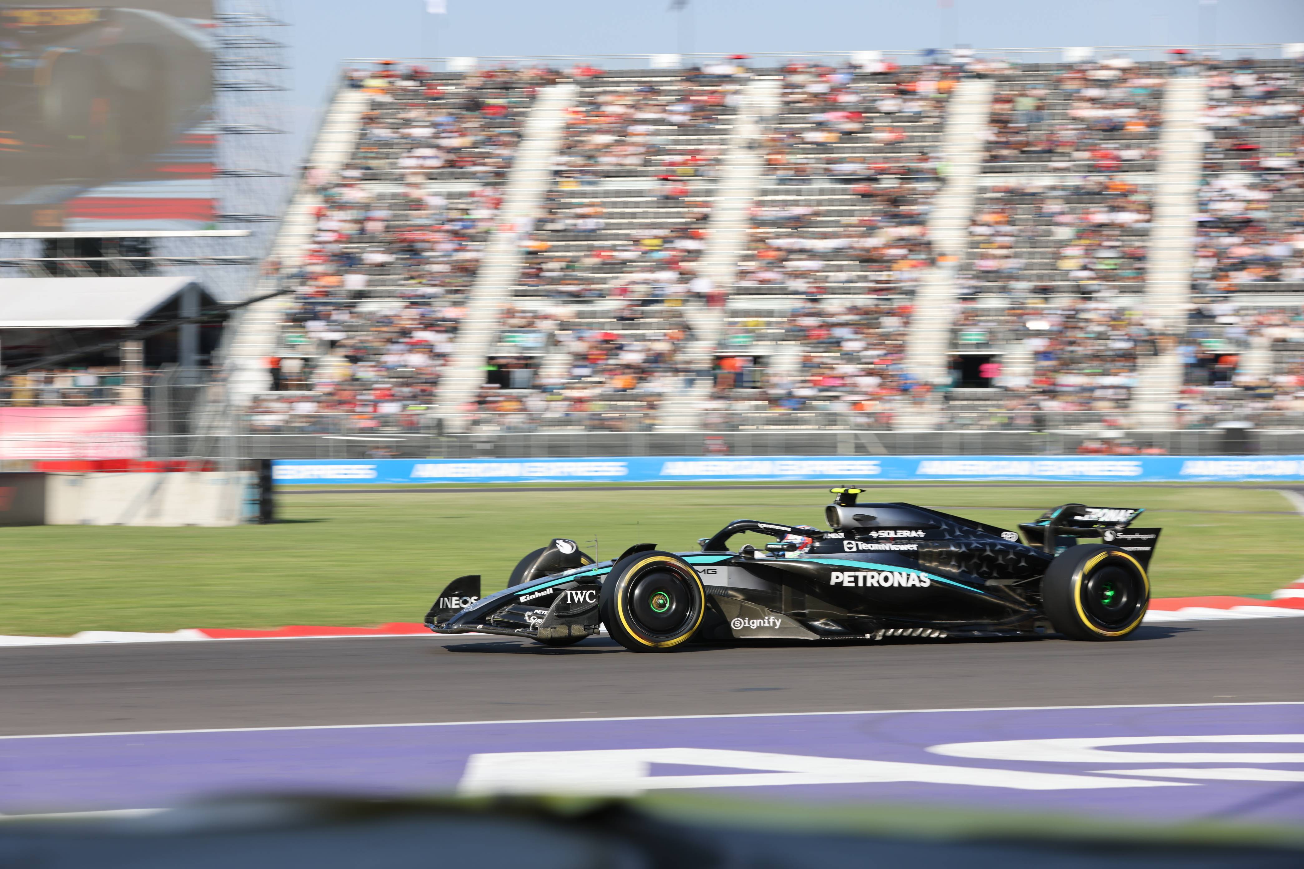 梅赛德斯绝杀阿斯顿马丁,诺里斯统治全场 梅赛德斯绝杀阿斯顿马丁,诺里斯统治全场