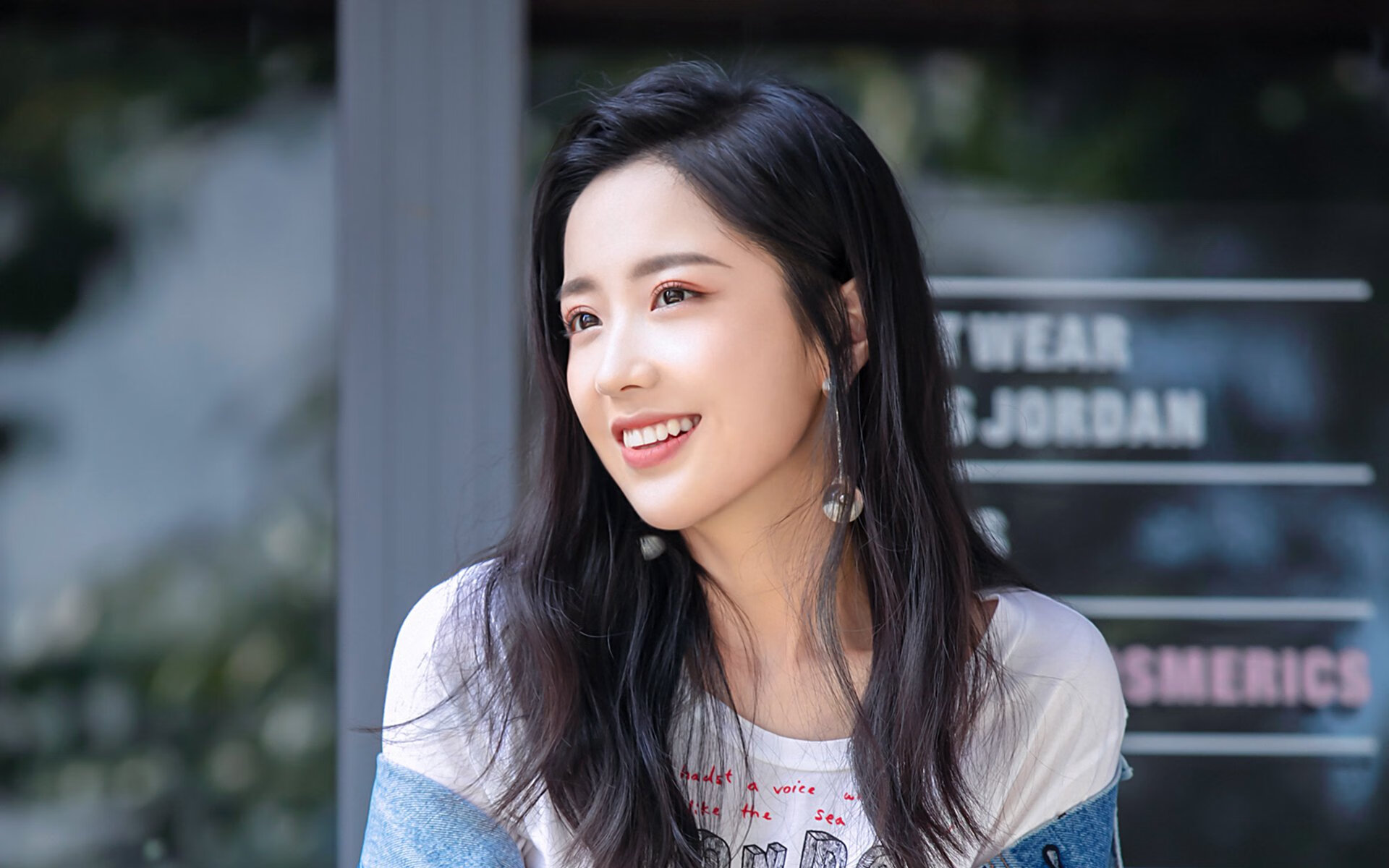 绿茵上的世界主义，当巴黎雨夜遇见安第斯雄鹰，哈弗茨在边界消融处重生