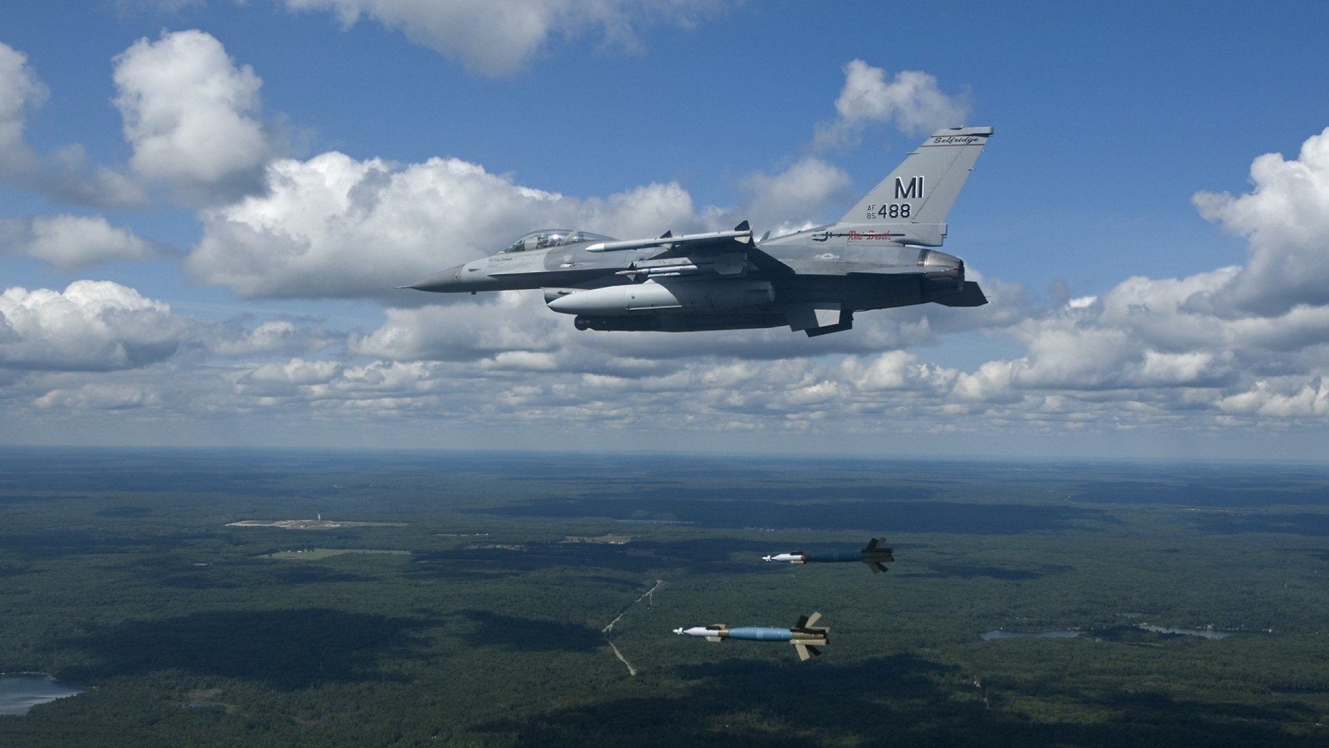 今夜，这条赛道只属于一个人，马克西在街道赛的逆袭之夜